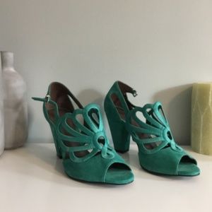 Lucky Penny Teal Suede Heels